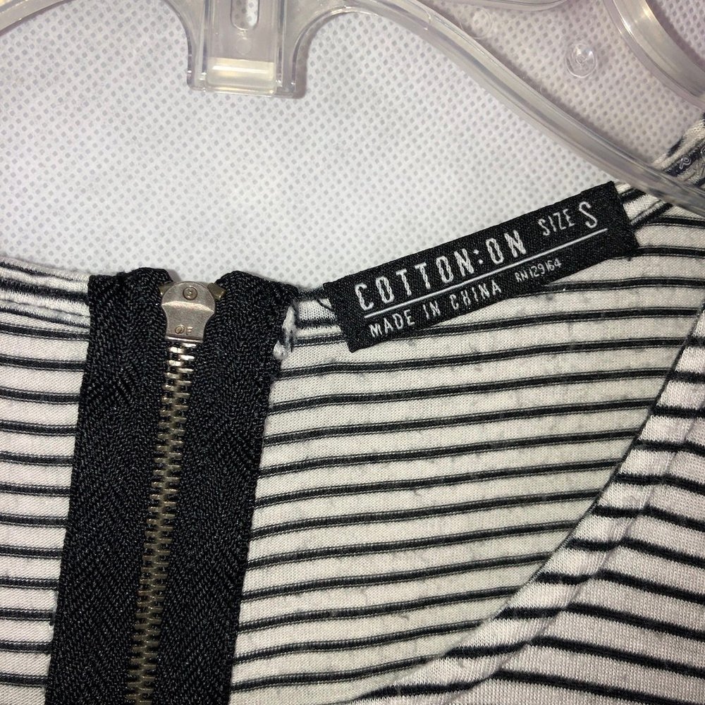 Womens Cotton On Black & White Striped Top Sz S - Picture 3 of 3